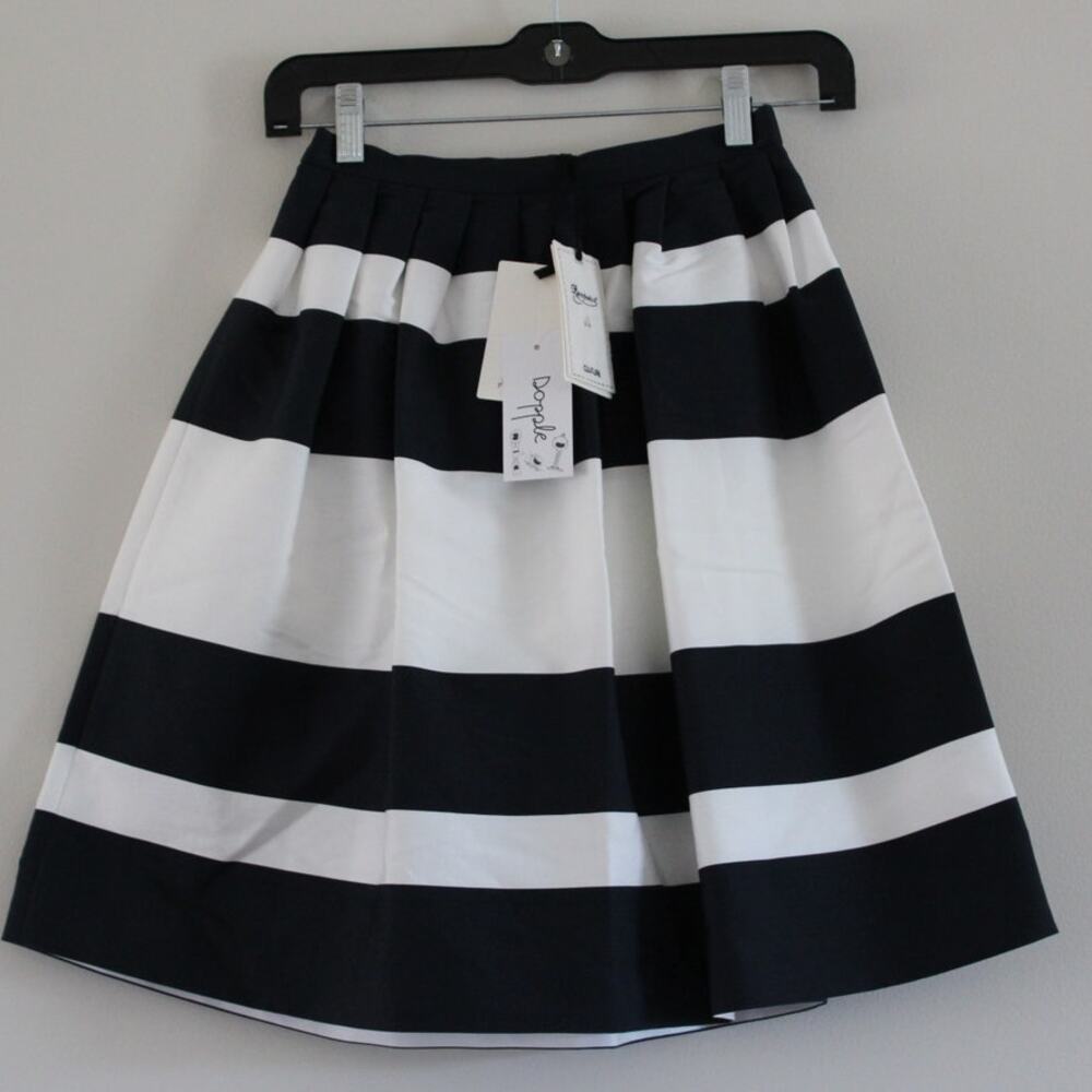NWT Bonpoint Girls Concerto Pleated Navy Blue and White Stripe‎ Skirt 12